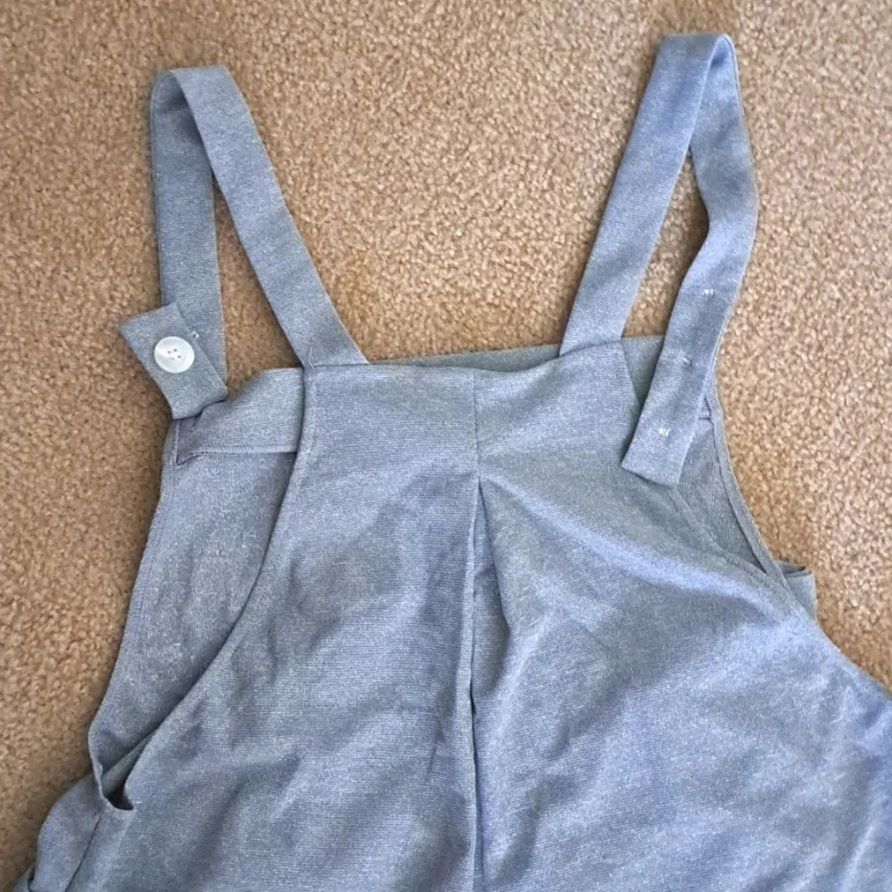 LARGE.    HALARA WIDE LEG WAFFLE ADJUSTABLE STRAPS OVERALLS - Picture 10 of 12